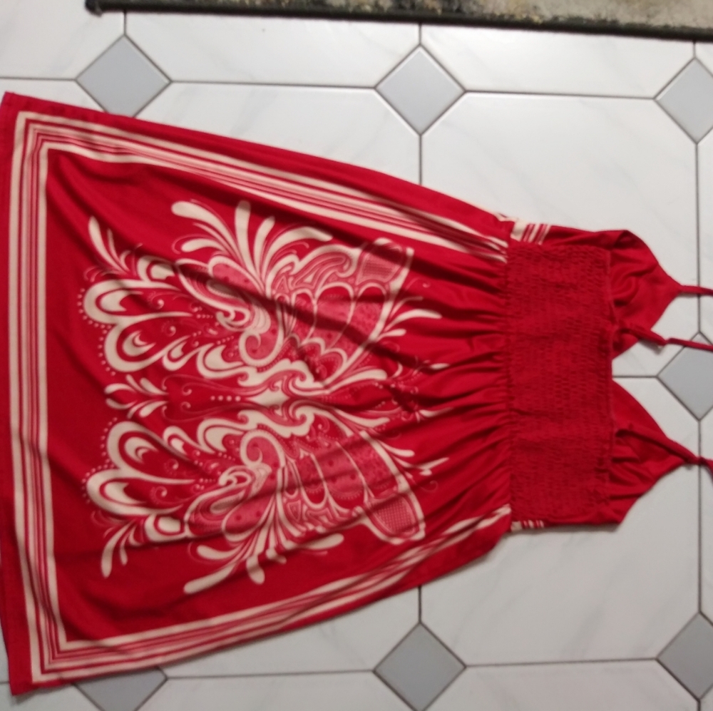 Red/white sun dress - Picture 3 of 10